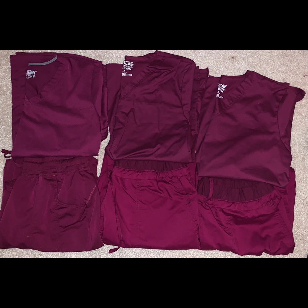 Women’s Wine Colored Scrubs READ DESCRIPTION